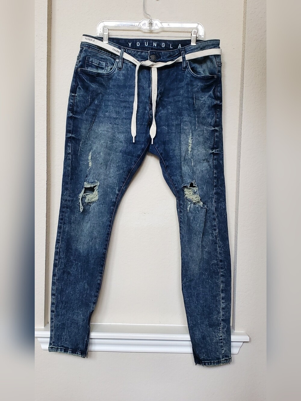 YoungLA Men's Distressed Dark Blue Skinny Jeans.  Size 36x32